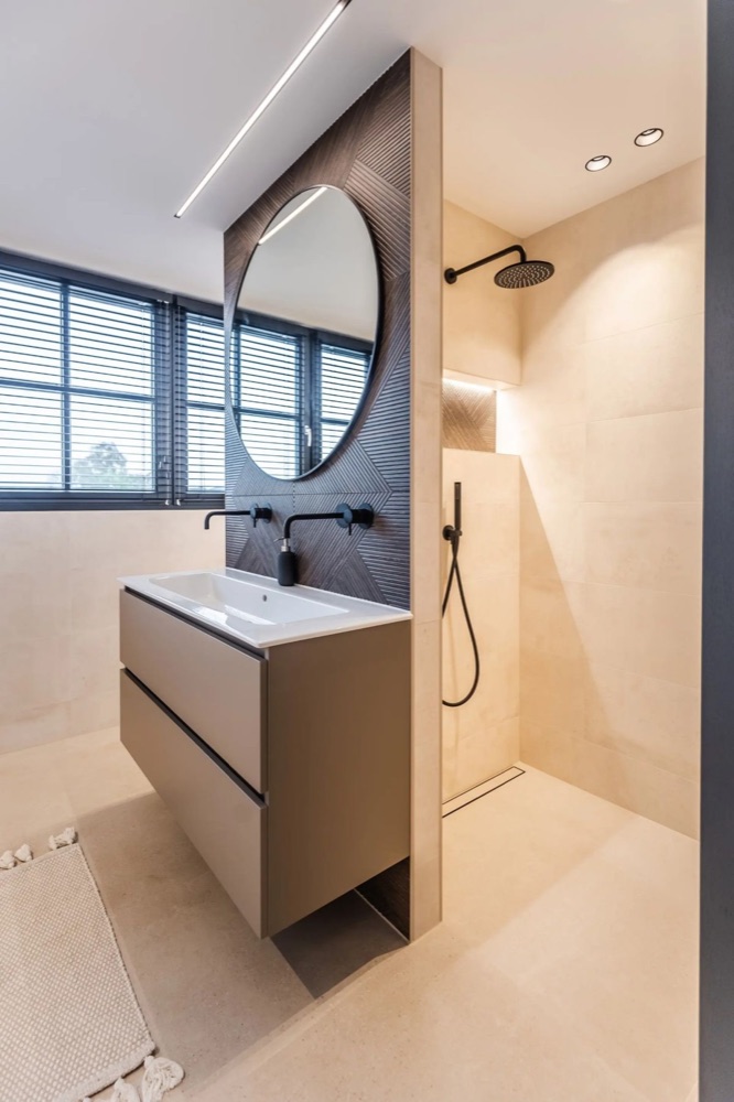 Door SnelDeal gerealiseerde badkamer (6)